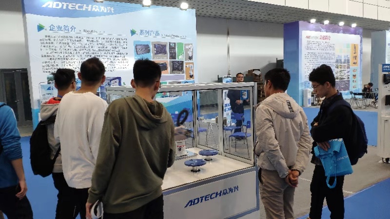 众为兴登陆第三届工业机器人“国赛” 众为兴登陆第三届工业机器人“国赛”