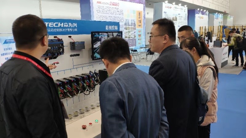 众为兴登陆第三届工业机器人“国赛”